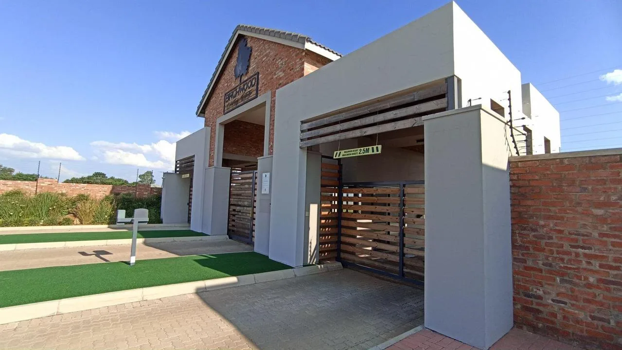 4 Bedroom House for sale in Baillie Park