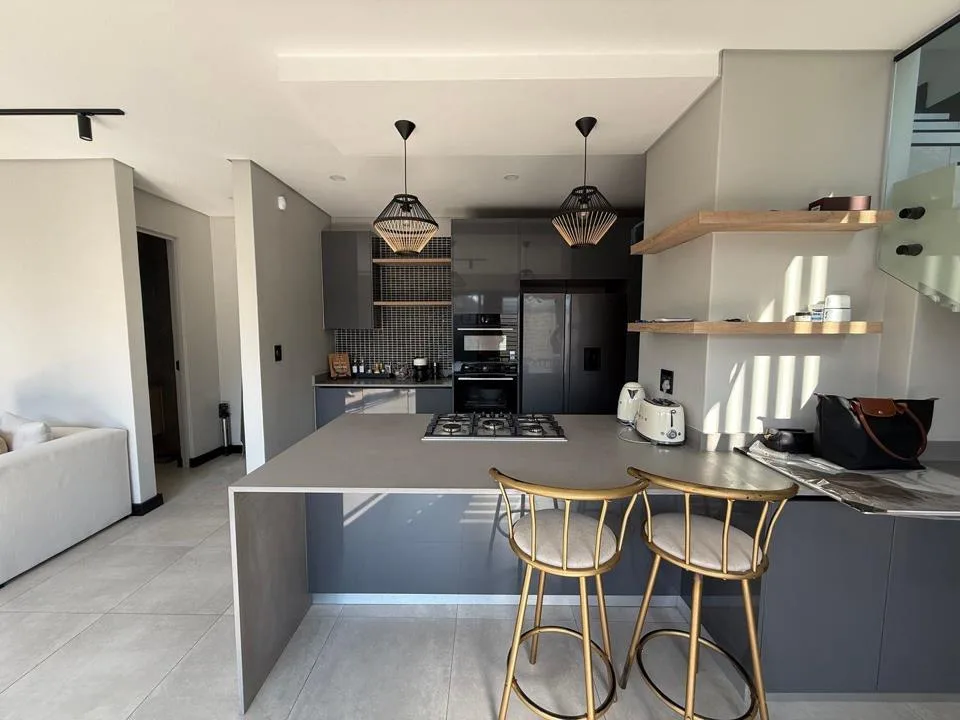 3 Bedroom Townhouse to rent in Bryanston