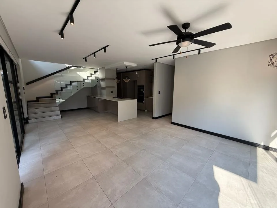 3 Bedroom Townhouse to rent in Bryanston