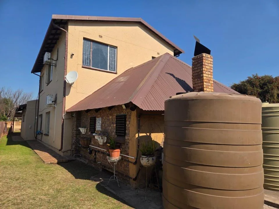 4 Bedroom Townhouse for sale in Middelburg Central