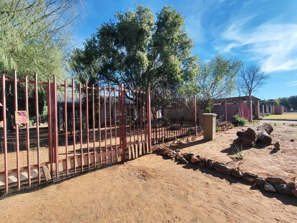 3 Bedroom House for sale in Beaconsfield