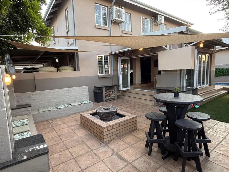4 Bedroom House for sale in Waterval East