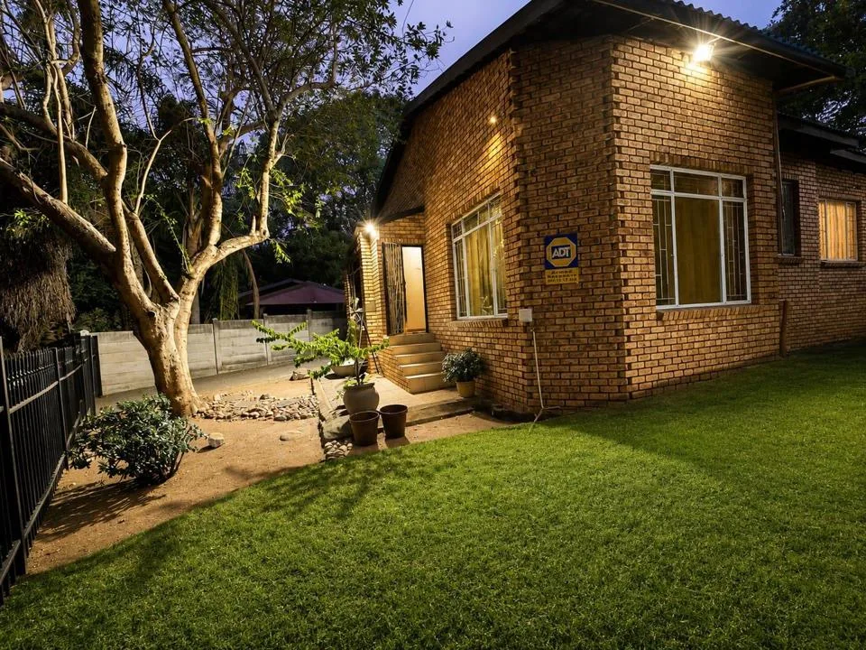3 Bedroom House for sale in Geelhoutpark
