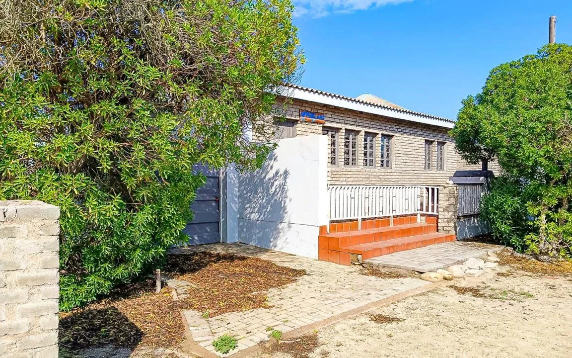 3 Bedroom House for sale in McDougall's Bay