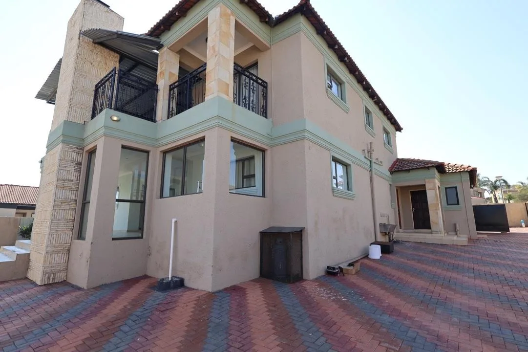 5 Bedroom House to rent in Bendor