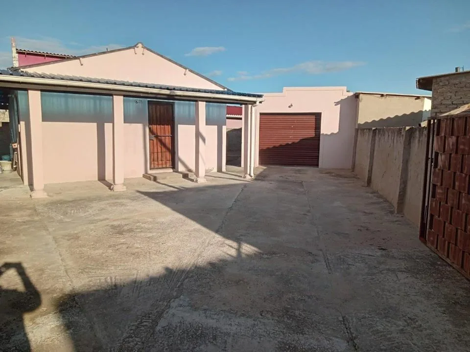 2 Bedroom House for sale in Motherwell Nu 2