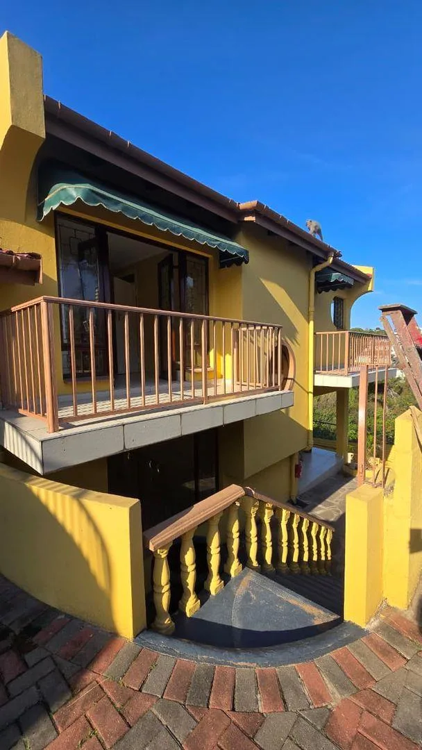3 Bedroom Townhouse to rent in Kenville