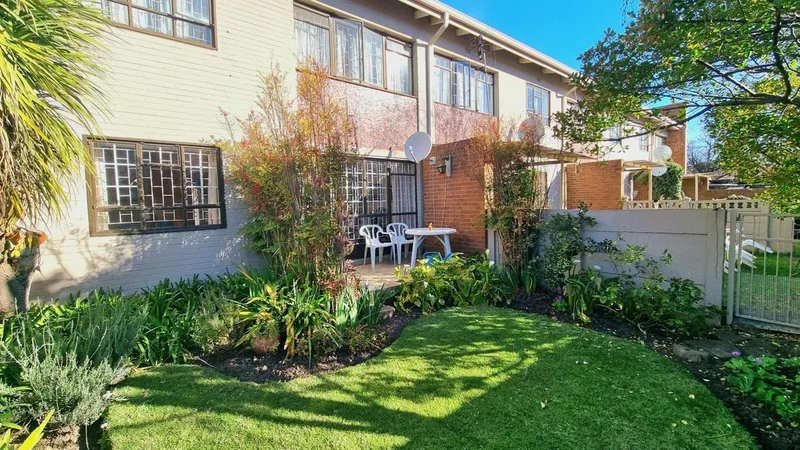 3 Bedroom Townhouse for sale in Bethlehem Central