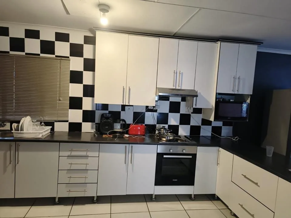 3 Bedroom House to rent in Ngodini