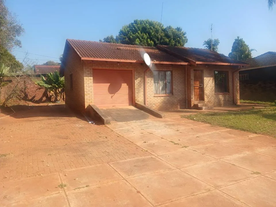 2 Bedroom House for sale in Aquapark