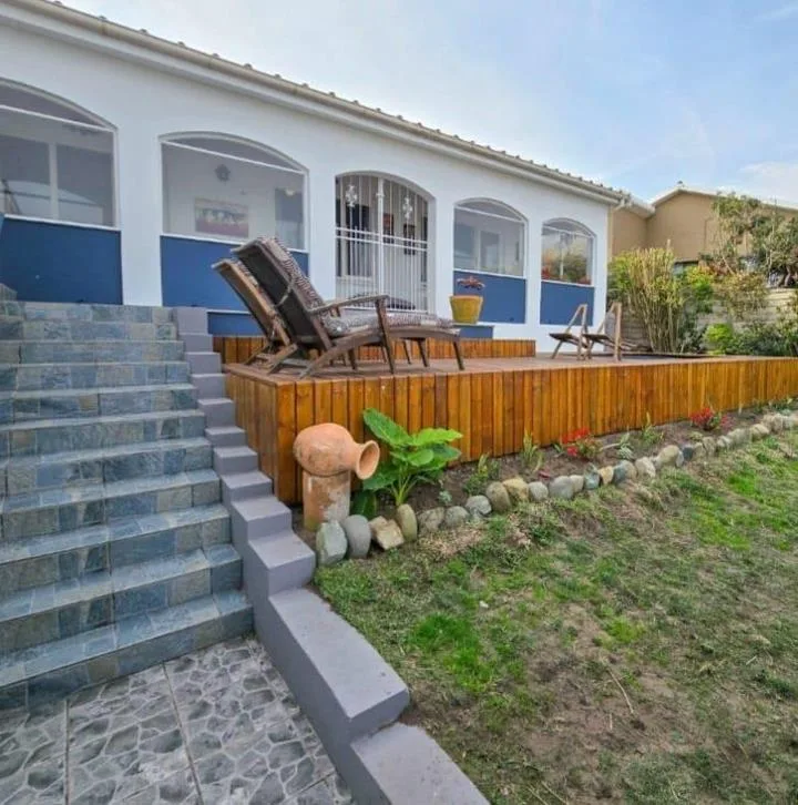 3 Bedroom House for sale in Gonubie