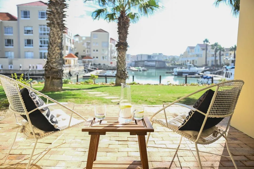 2 Bedroom Apartment / flat for sale in Harbour Island