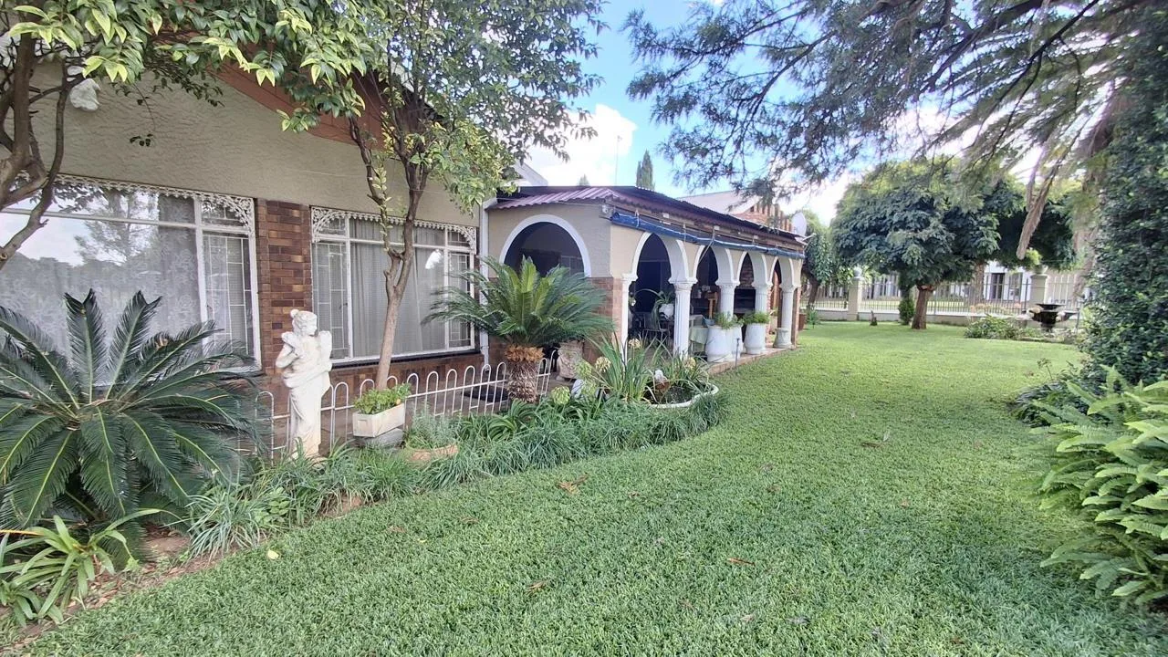 4 Bedroom House for sale in Bothaville