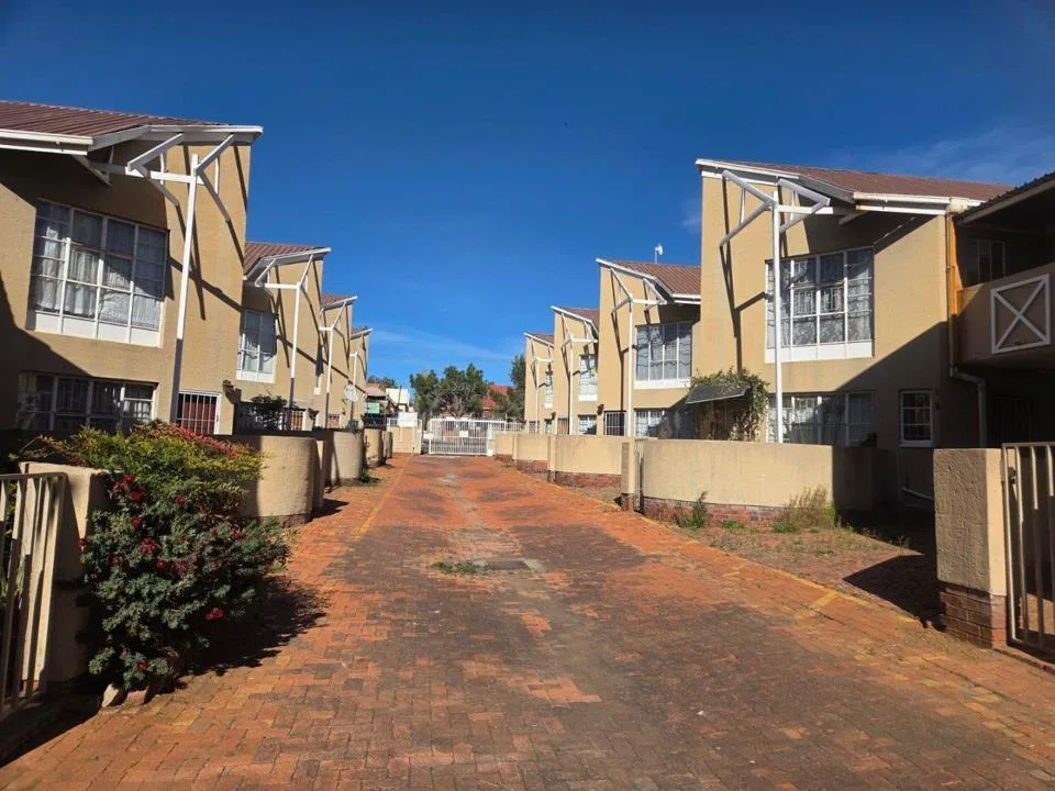 4 Bedroom Apartment / flat for sale in Willows