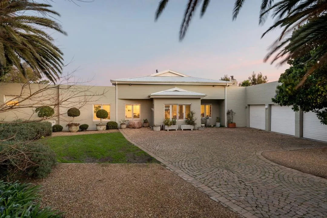 4 Bedroom House for sale in Helena Heights