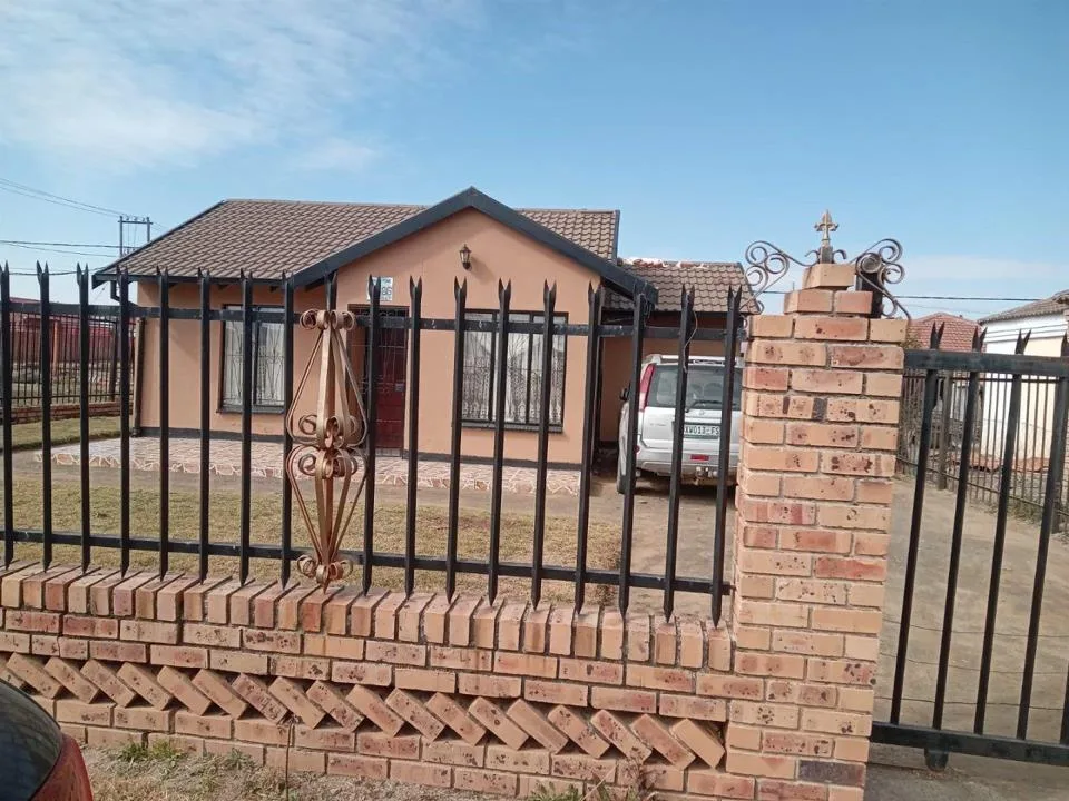 3 Bedroom House for sale in Thaba Nchu