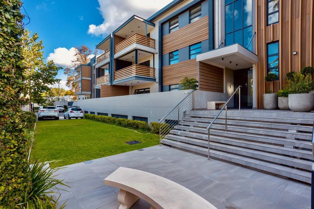 2 Bedroom Apartment / flat for sale in Rondebosch