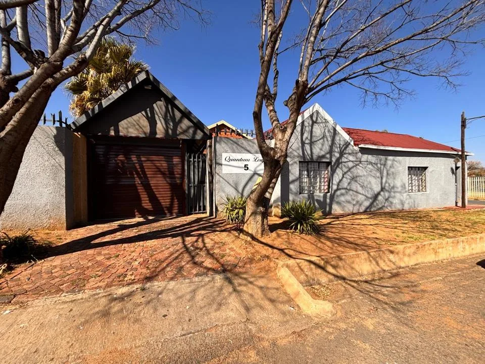 2 Bedroom Townhouse for sale in Parys