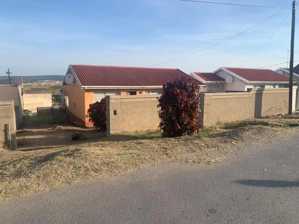 3 Bedroom House for sale in Mdantsane Nu 17