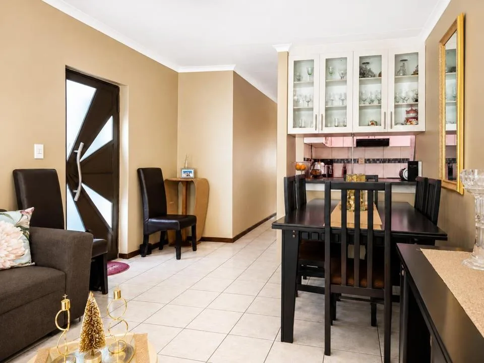 3 Bedroom House for sale in Silversands