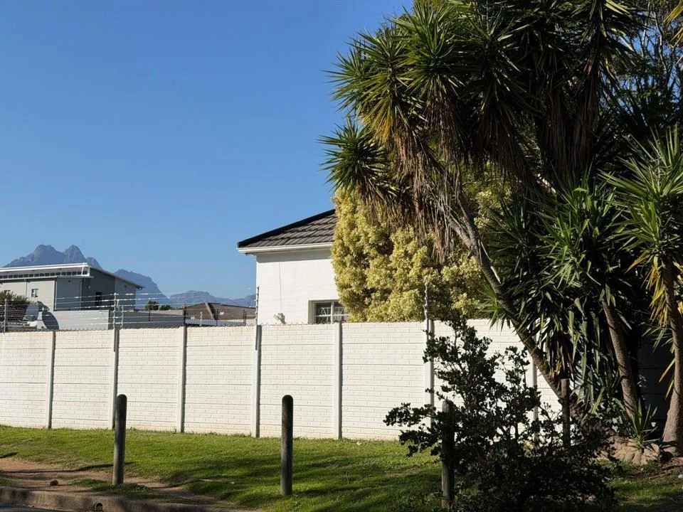 5 Bedroom House for sale in Stellenbosch Central