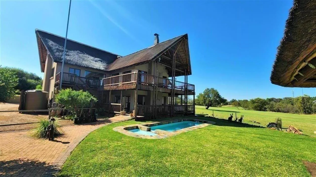 6 Bedroom House for sale in Koro Creek Golf Estate