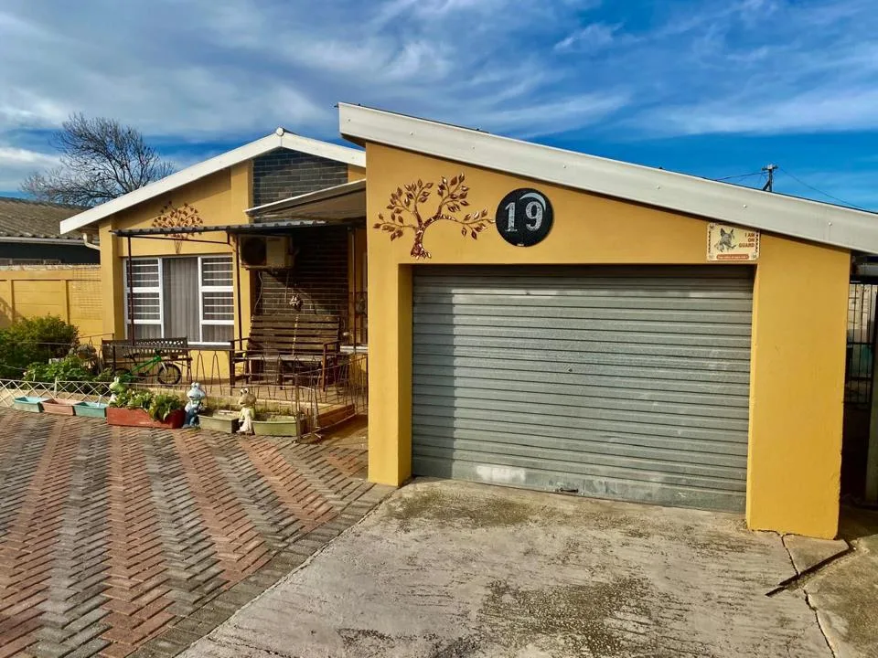 House for sale in Algoa Park
