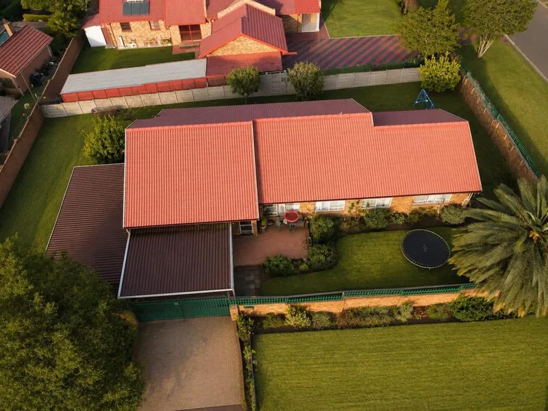 4 Bedroom House for sale in Reyno Ridge