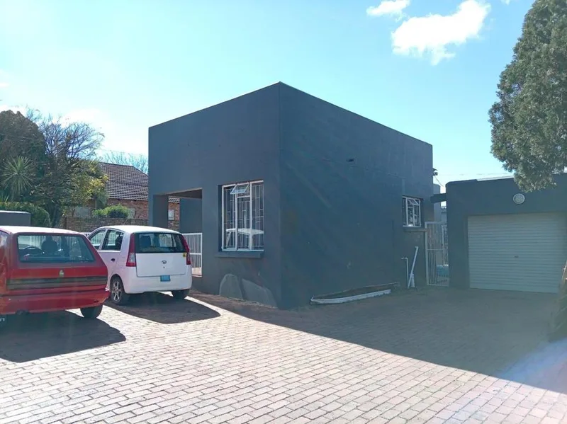 2 Bedroom Apartment / flat for sale in Standerton Central