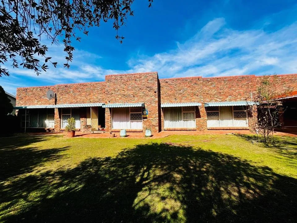 4 Bedroom House for sale in Pellissier