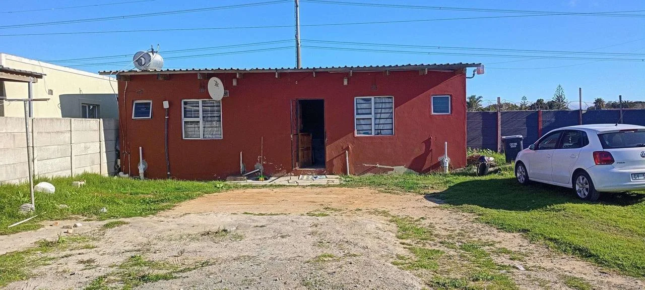 2 Bedroom House for sale in Asanda