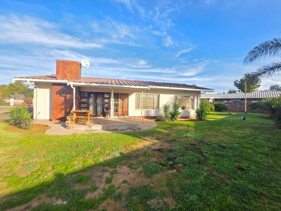 3 Bedroom House for sale in West Bank