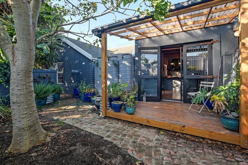 4 Bedroom House for sale in Table View