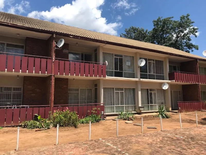 3 Bedroom Apartment / flat for sale in Universitas
