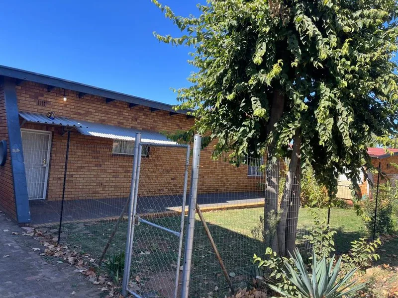 2 Bedroom House for sale in Delmas West