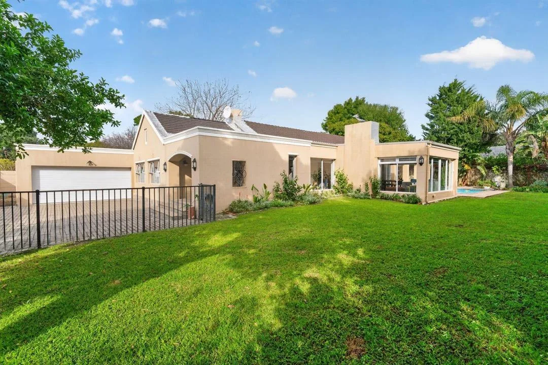 3 Bedroom House for sale in Tokai