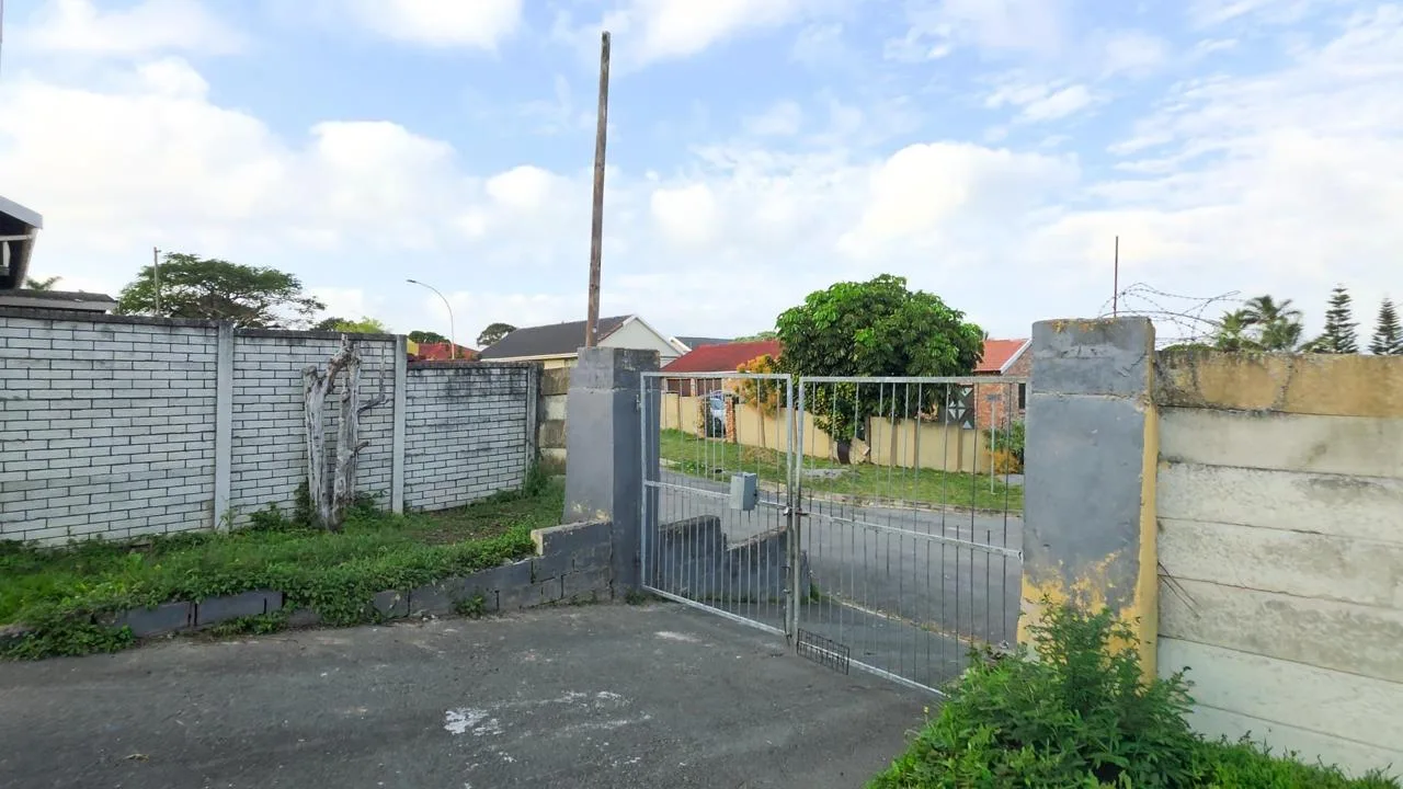 3 Bedroom House for sale in Amalinda