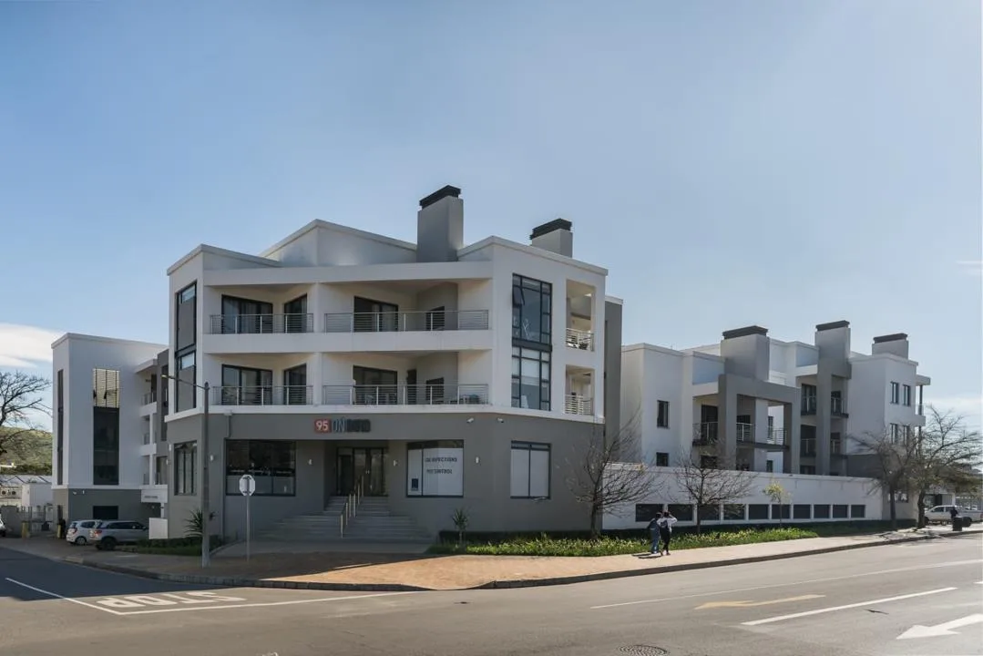 Apartment / flat for sale in La Colline