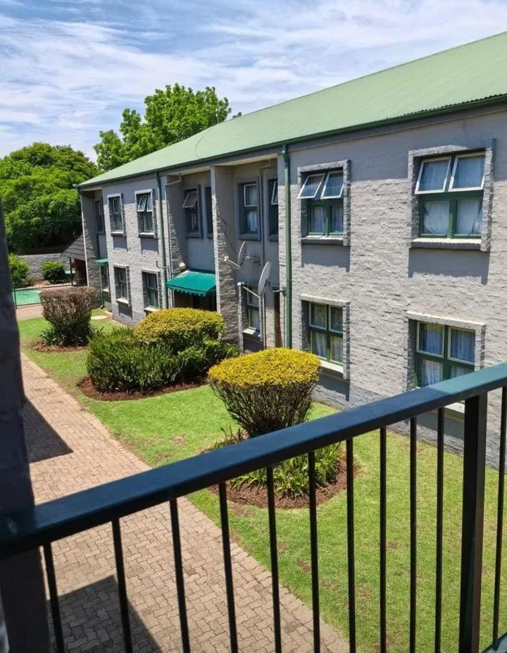 2 Bedroom Apartment / flat to rent in Middelburg Central
