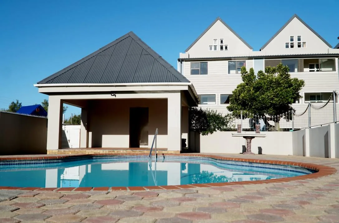 2 Bedroom Apartment / flat for sale in Hartenbos Central