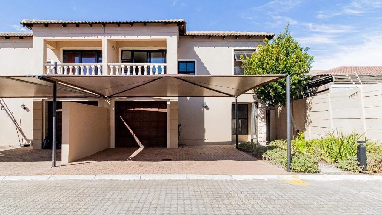 3 Bedroom Townhouse for sale in Parklands