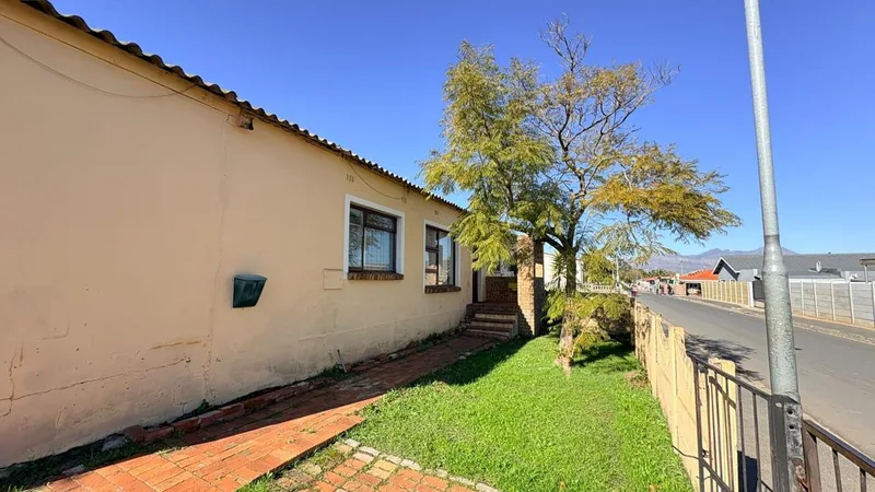 2 Bedroom House for sale in Garden Village