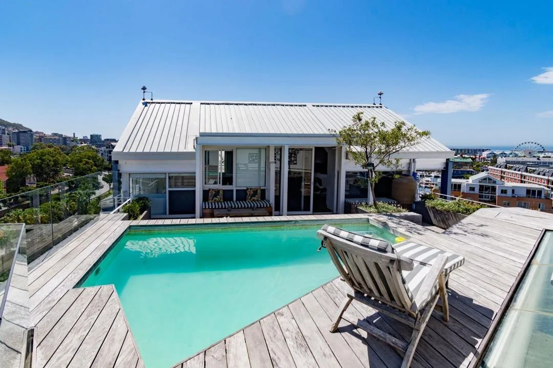 3 Bedroom Apartment / flat for sale in Waterfront