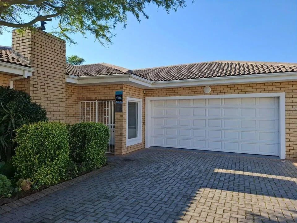 3 Bedroom Townhouse to rent in Summerstrand