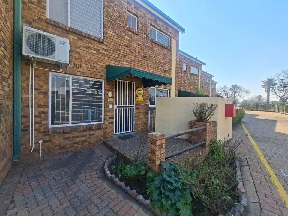 3 Bedroom Townhouse for sale in Vaalpark