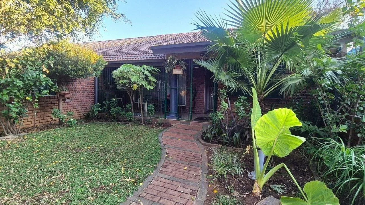 3 Bedroom Townhouse for sale in Mookgopong