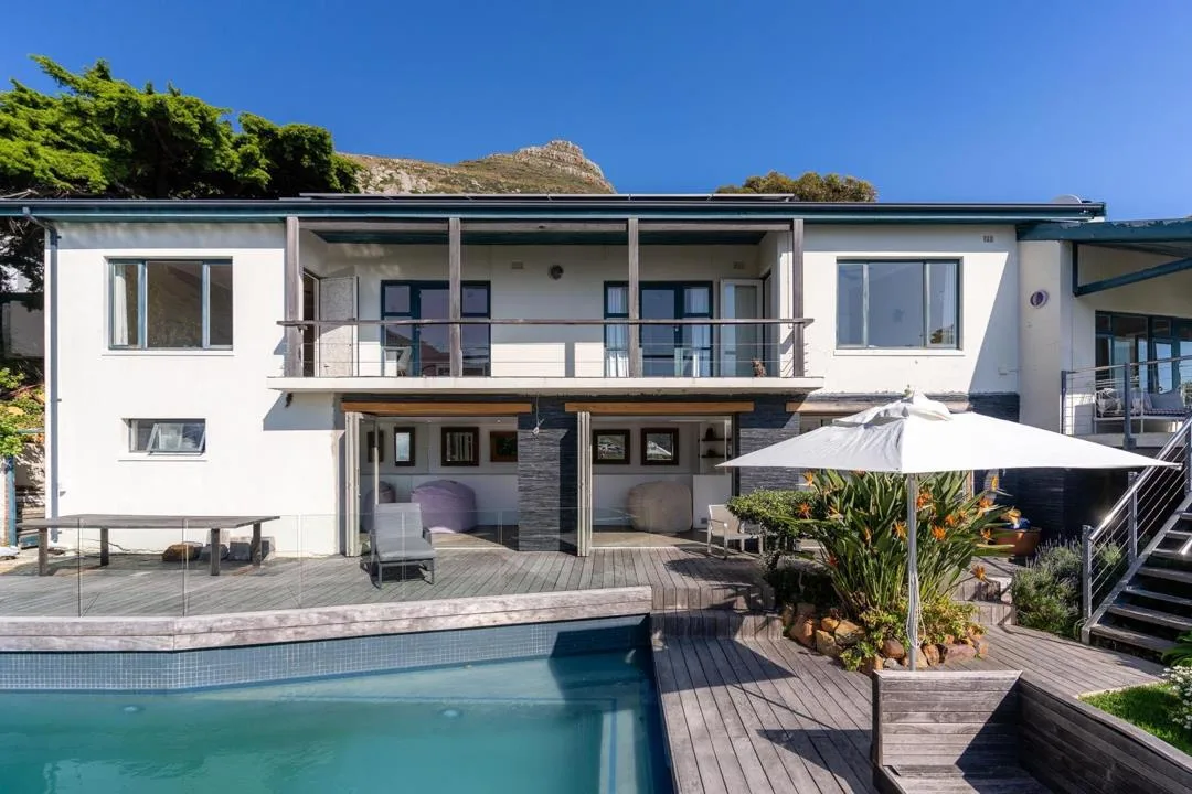 5 Bedroom House for sale in Llandudno