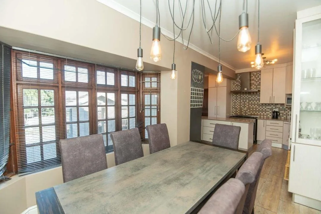 4 Bedroom House to rent in Sherwood