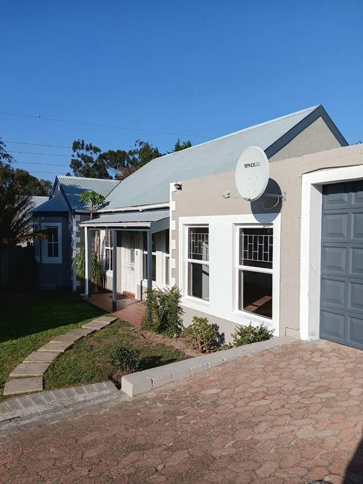 3 Bedroom House for sale in Bellair