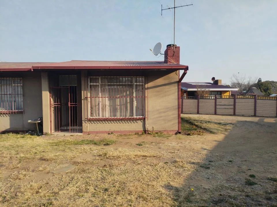 7 Bedroom House for sale in Sasolburg Ext 1